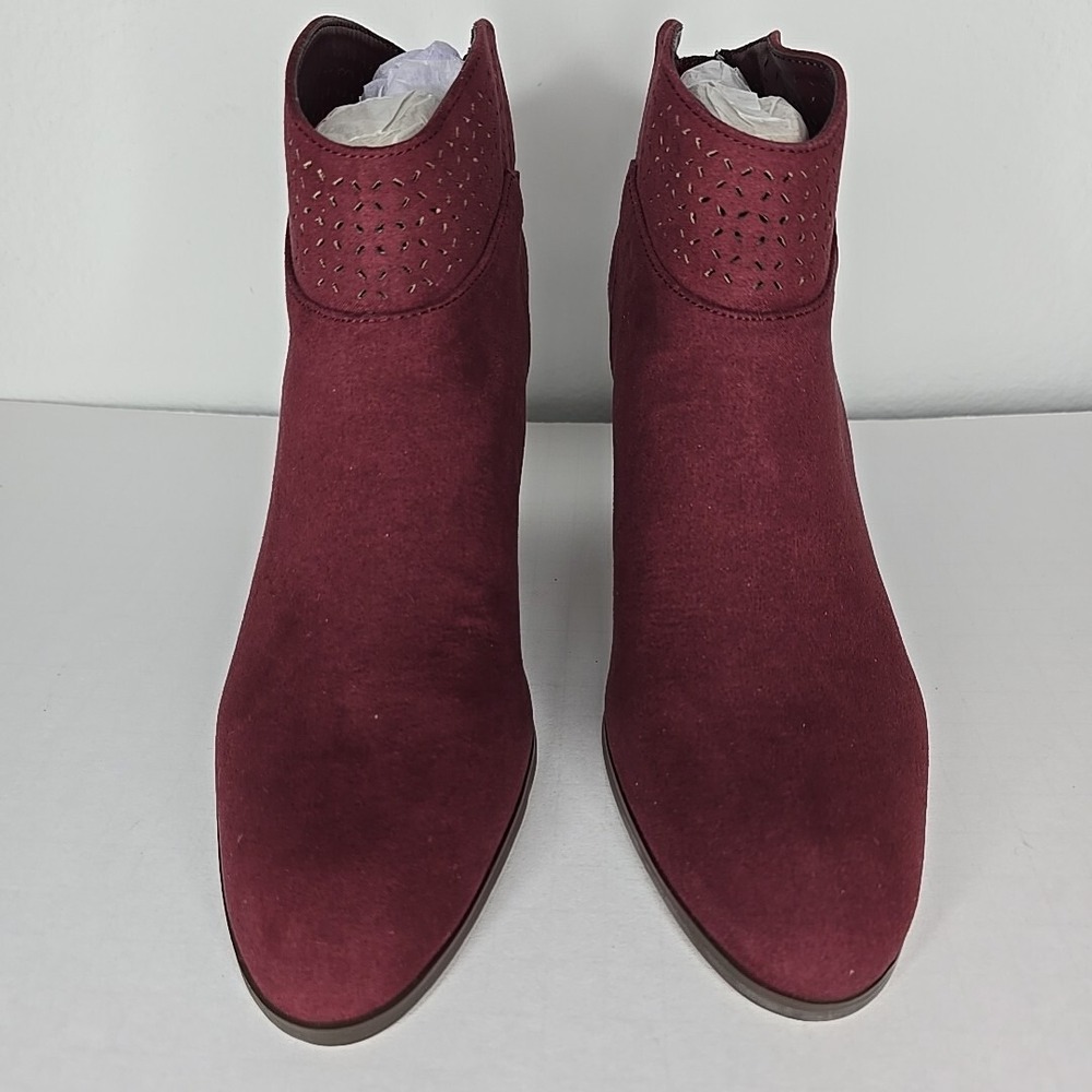 Violet & Red Womens Boot Jackson Booties 7.5 Burgundy Red Heeled Ankle Lazer Cut - Picture 2 of 10
